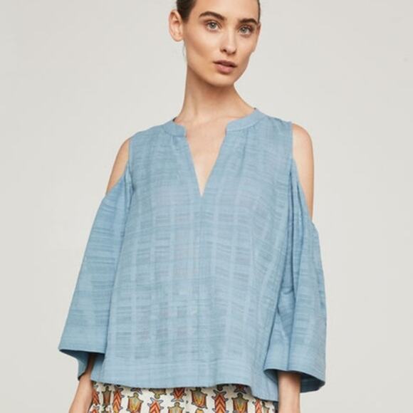 BCBGMaxAzria Tops - BCBGMaxazria | Elin Blue Cold Shoulder Textured Cotton Relaxed Fit Top